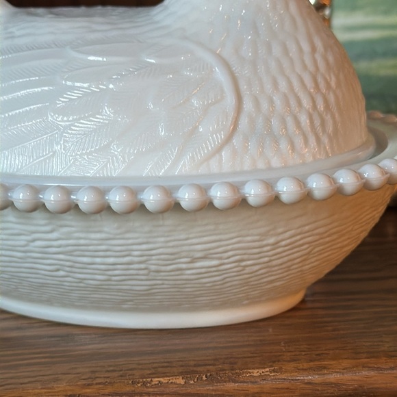Vintage Indiana Glass Milk Glass Nesting Chicken Covered Candy Dish - Picture 2 of 10